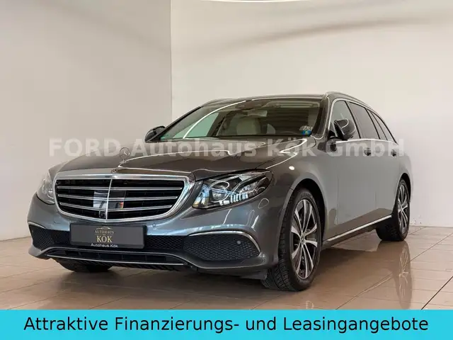 Mercedes-Benz E 400 T-Modell d 4Matic PANO ACC 360 Burmester V