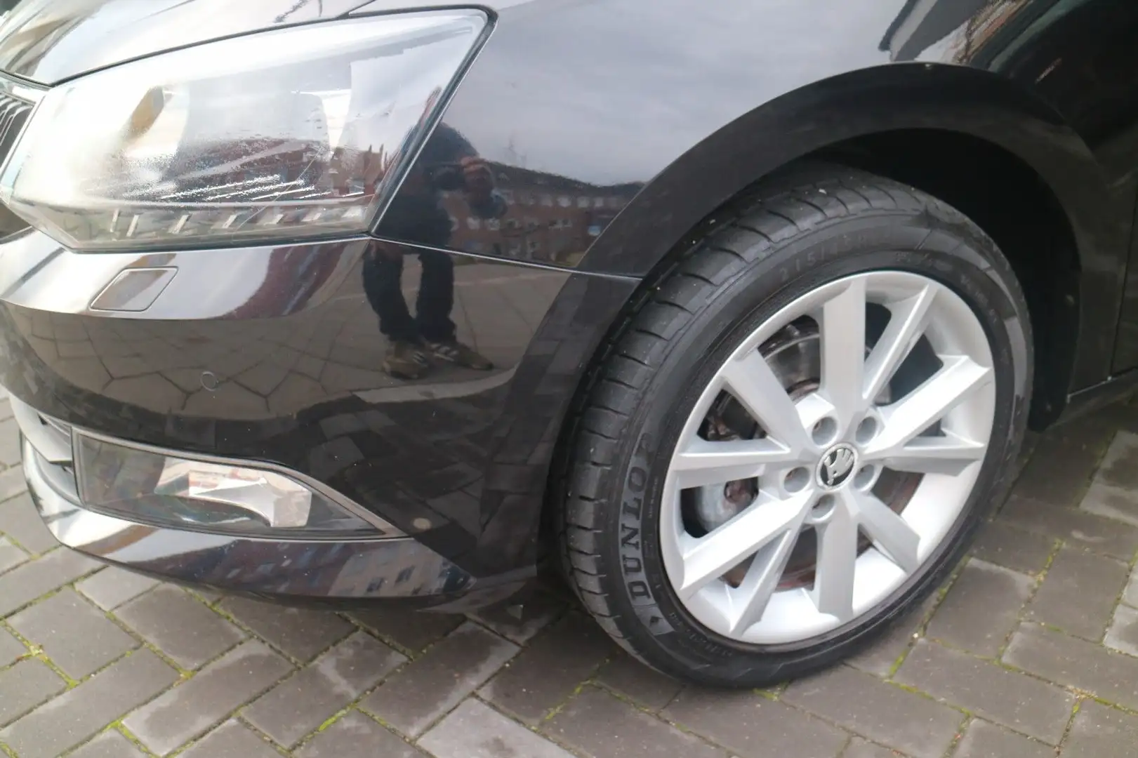 Skoda Fabia Combi Joy 1,2 KLIMA/SHZ/2.HD Schwarz - 2