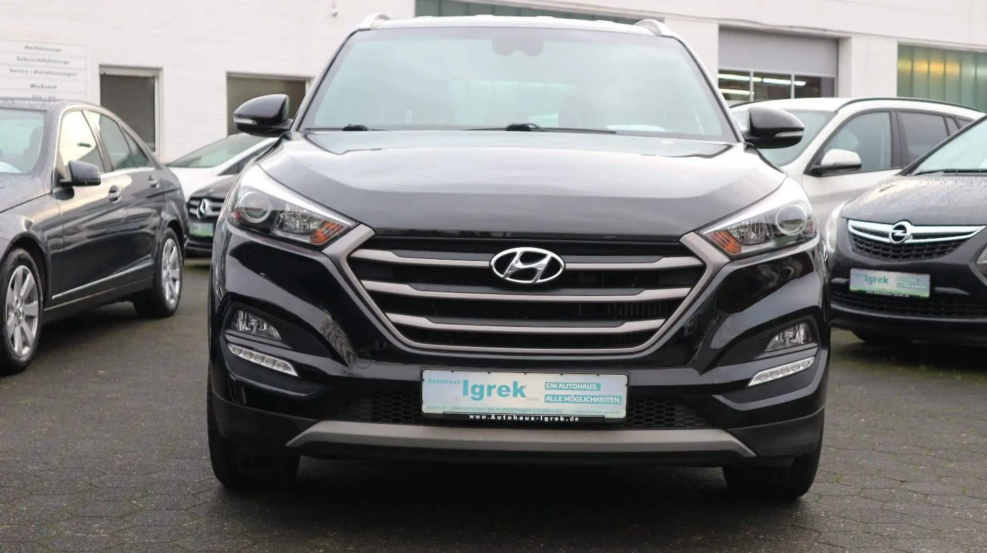 Hyundai TUCSON Passion 2WD Schwarz - 1