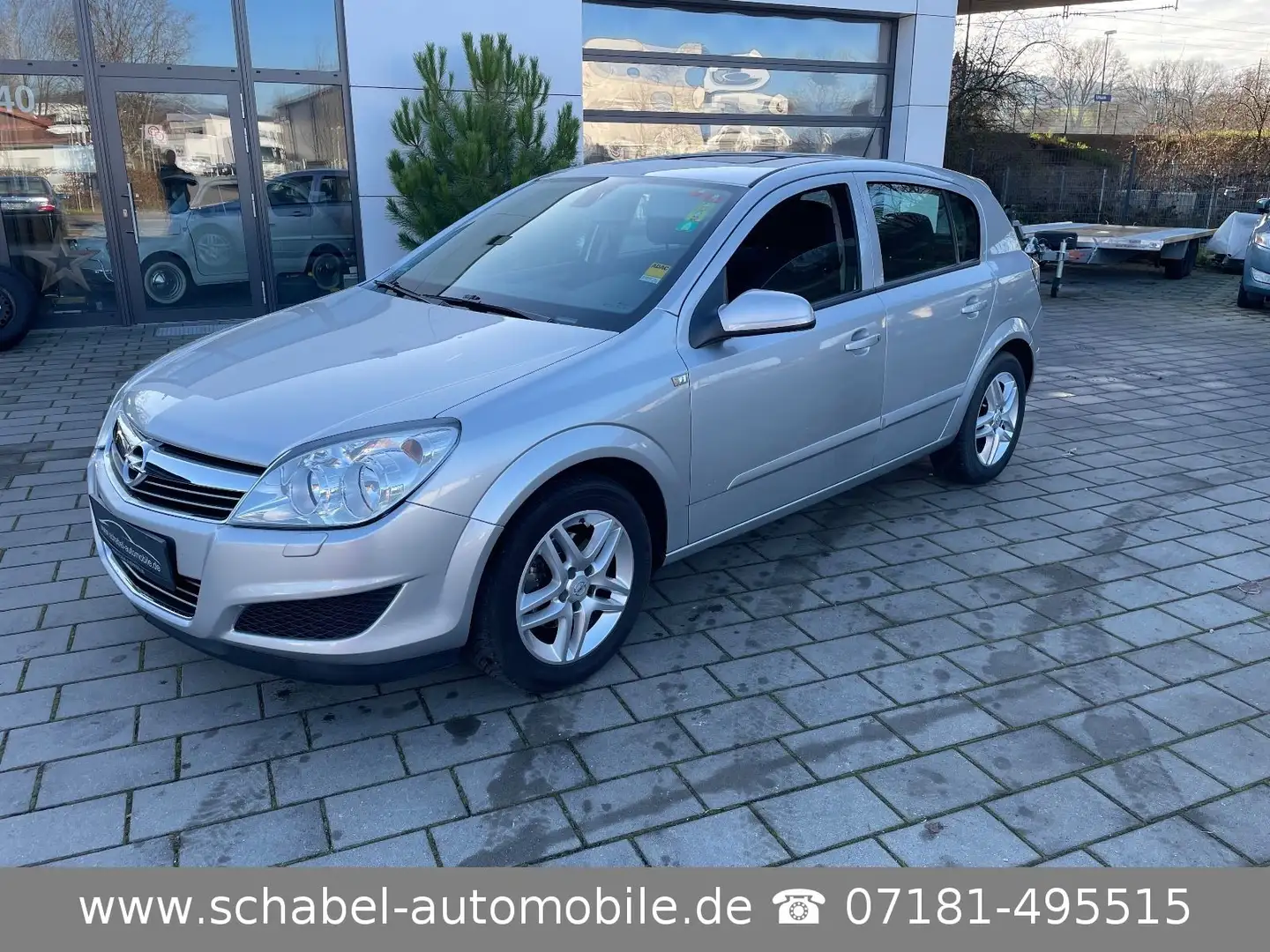 Opel Astra H Lim. Edition 1.8 Aut. Panorama 121tkm Silber - 1
