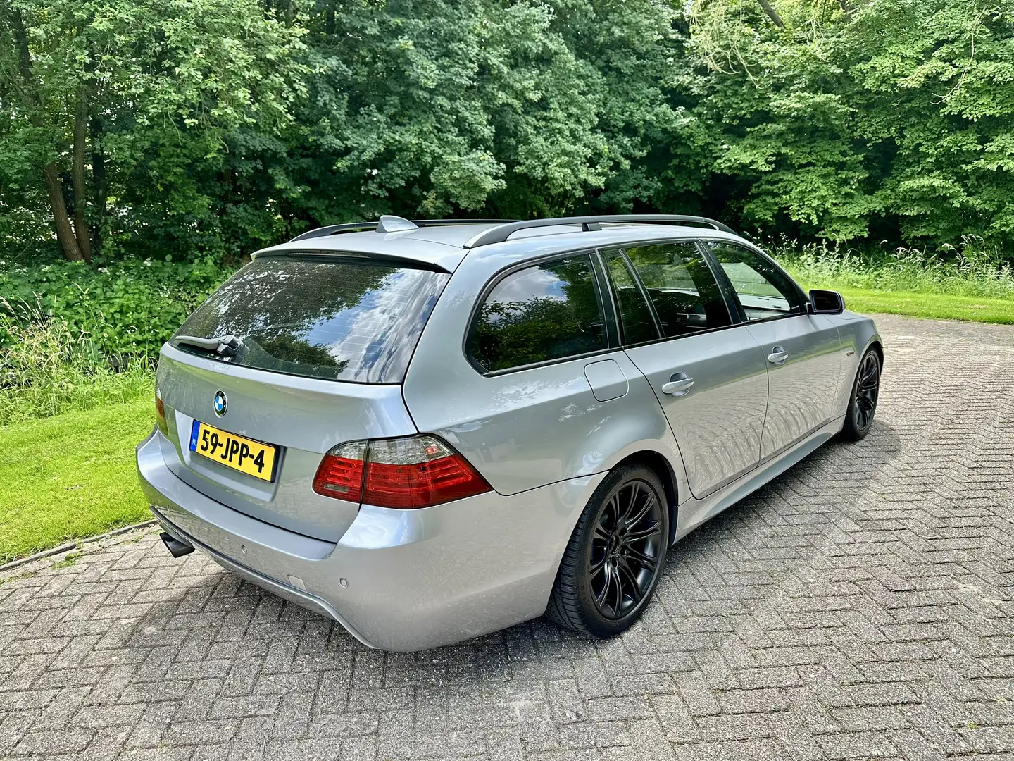 BMW 535 535D Touring E61 HE | M-Sport | 350pk Grijs - 2