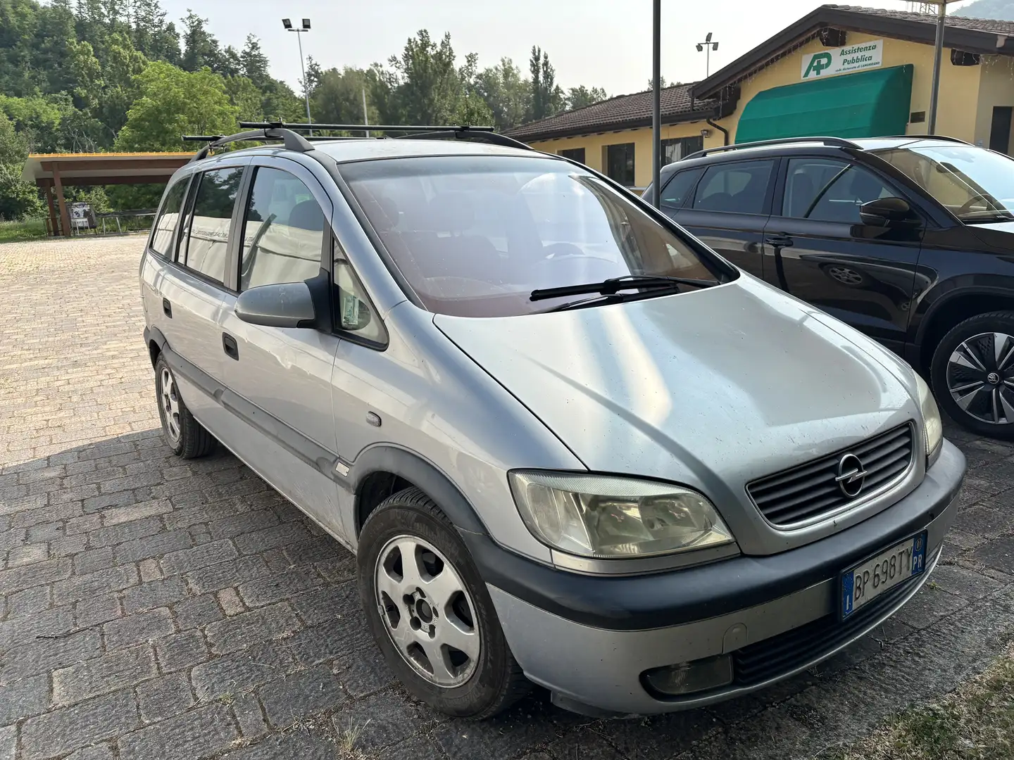 Opel Zafira 2.0 dti 16v Comfort - 1