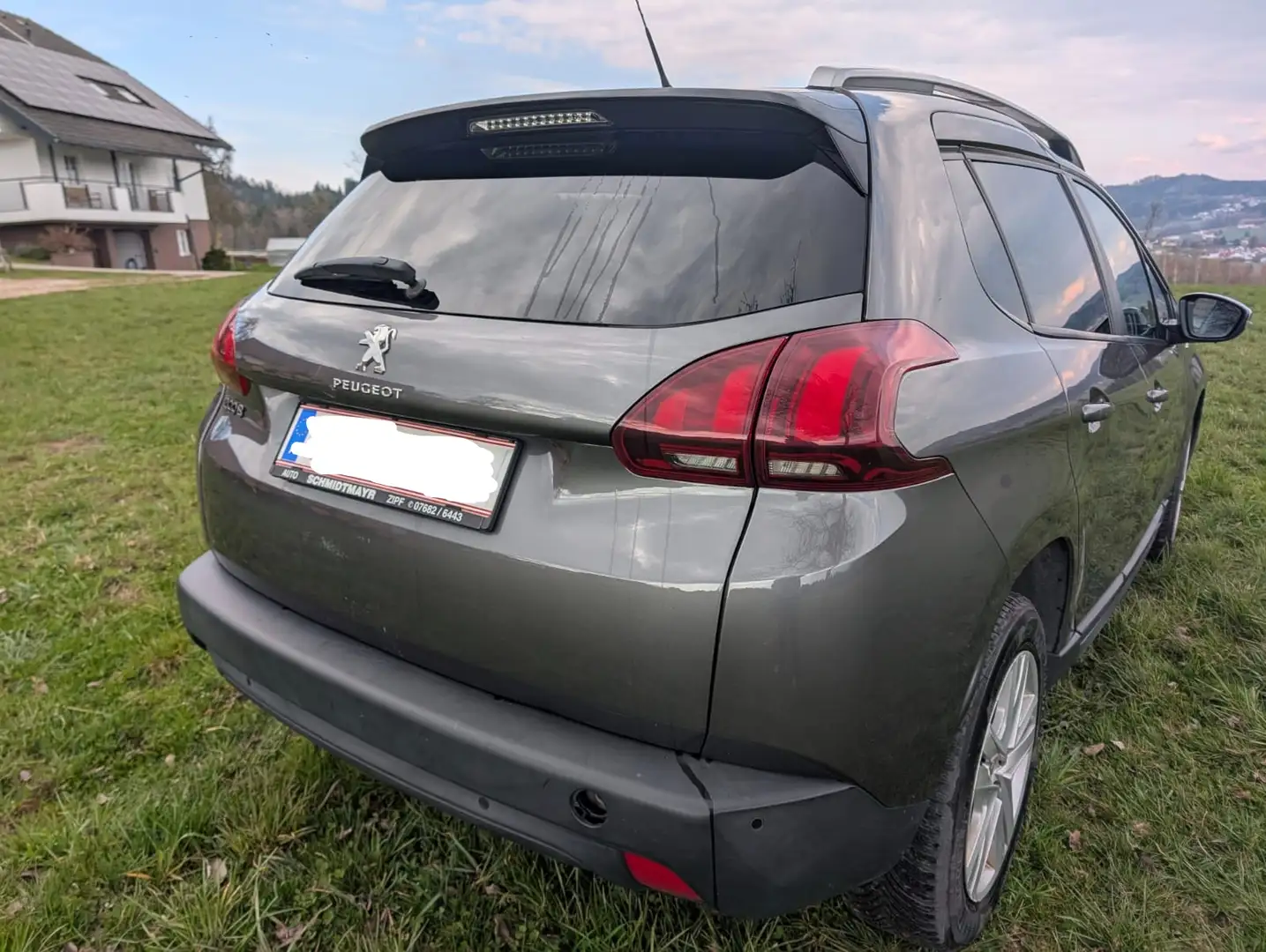 Peugeot 2008 2008 1,6 BHDI S Grau - 2