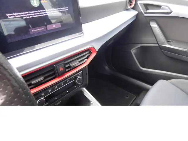 Seat Arona view 6