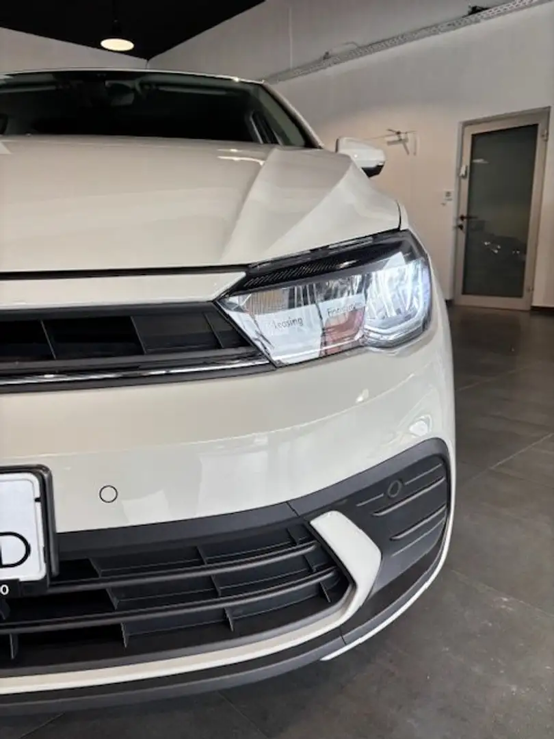 Volkswagen Polo 1.0 Move Grau - 2