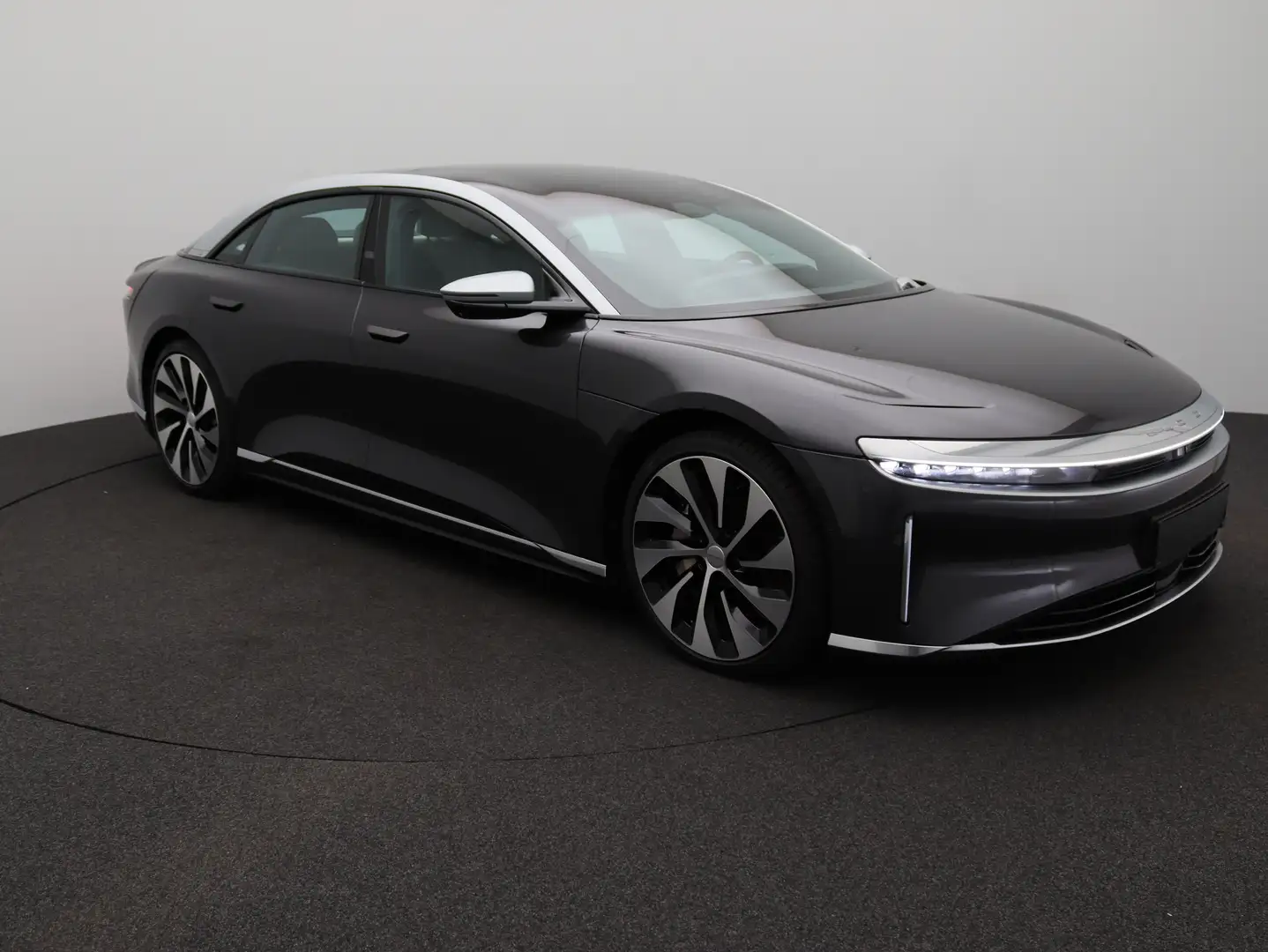 Lucid Air Grand Touring Grau - 1