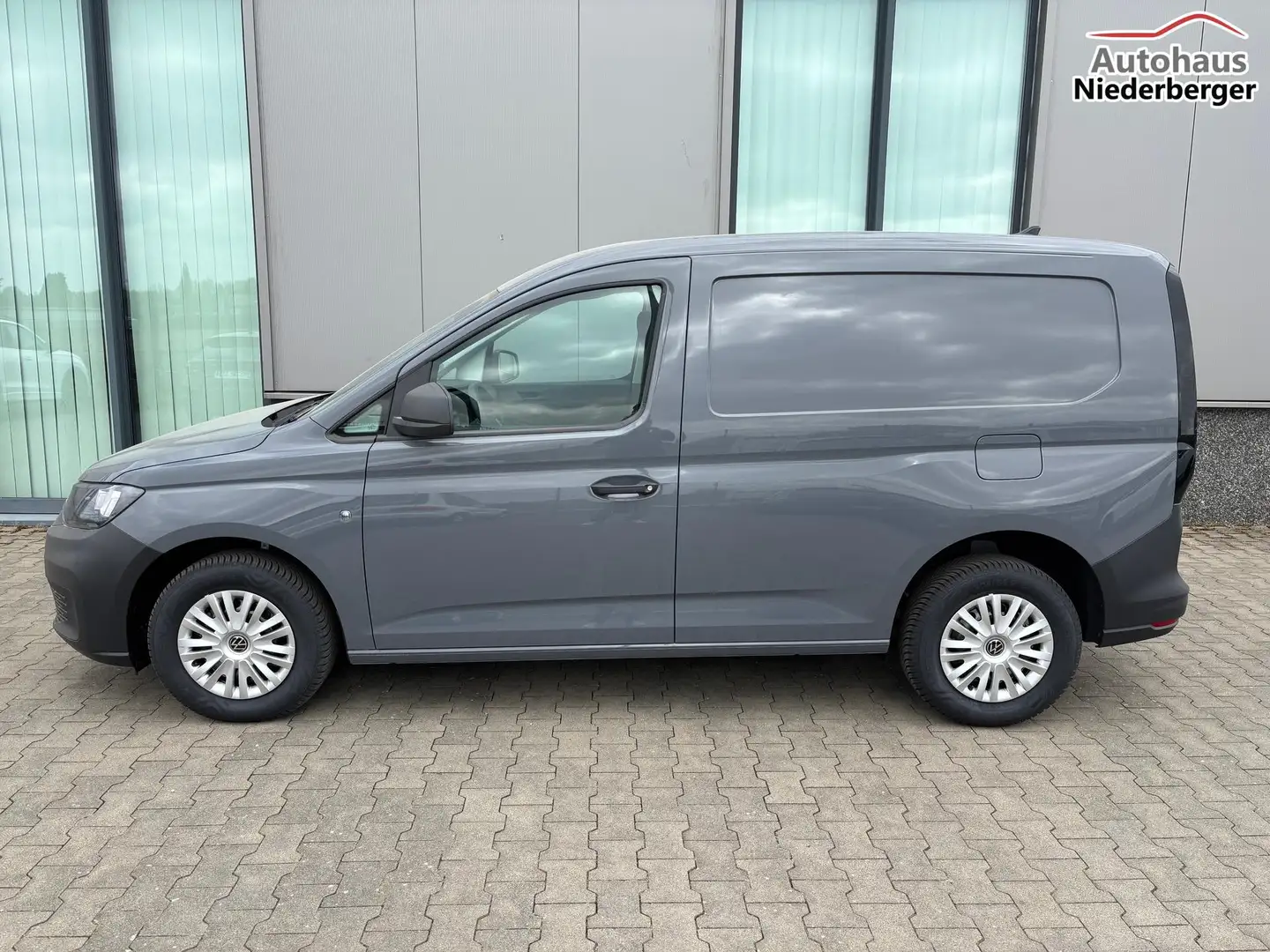 Volkswagen Caddy Cargo 2.0 TDI 102PS, Pure-Grey, Klima, Parksens... Grau - 2