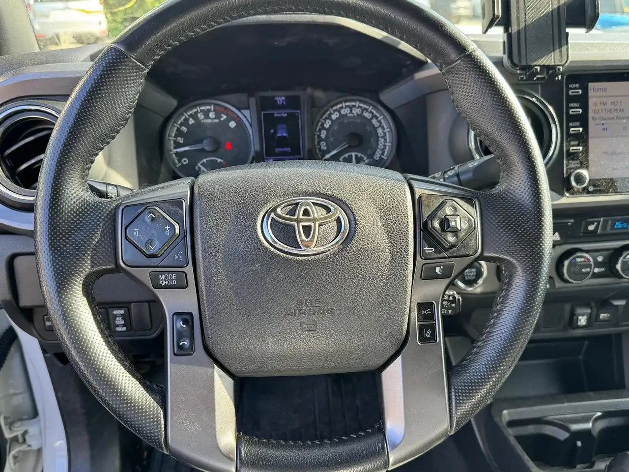 Toyota Tacoma снимка Toyota Tacoma