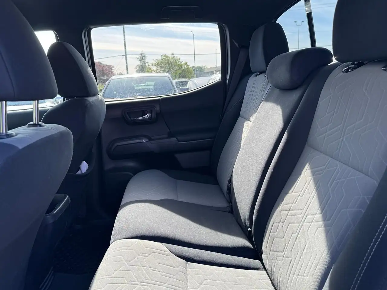 Toyota Tacoma снимка Toyota Tacoma