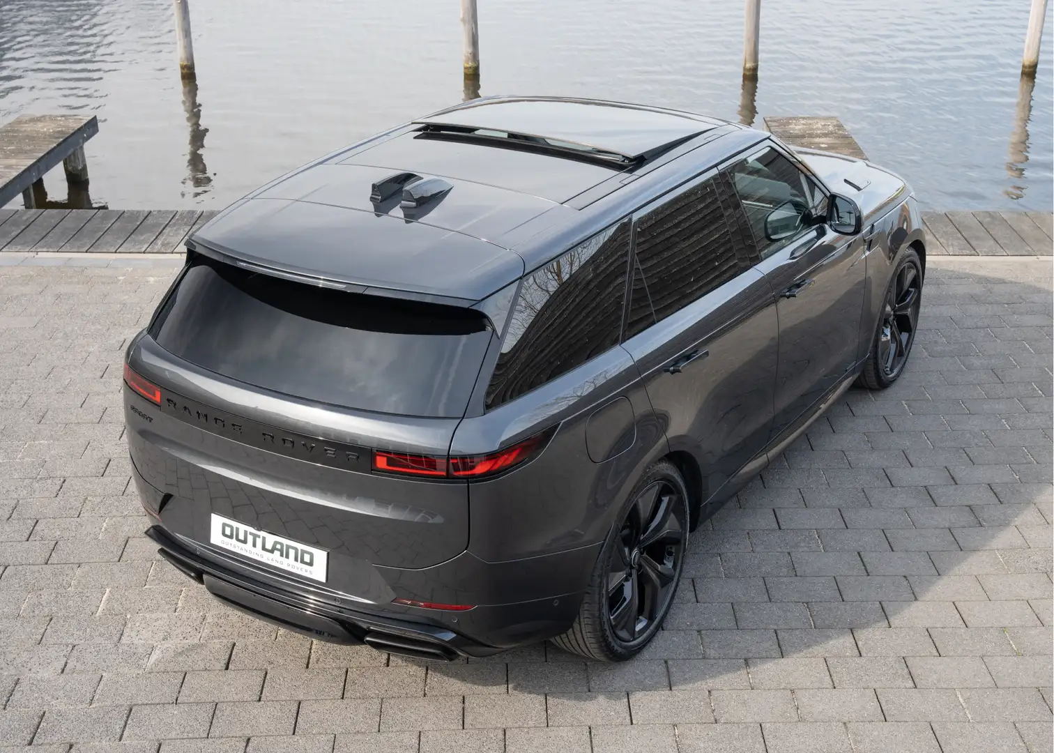 Land Rover Range Rover Sport P550e Autobiography | VERKOCHT | 23" inch Carbon | Grijs - 2