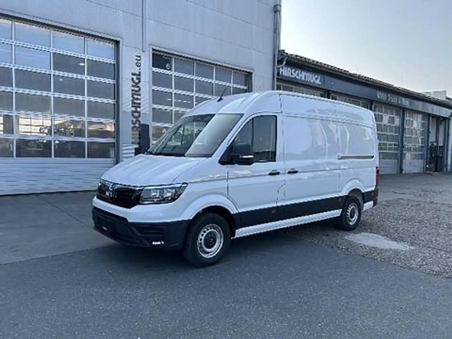 MAN TGE 3.140 4X2F SB Белый - 1