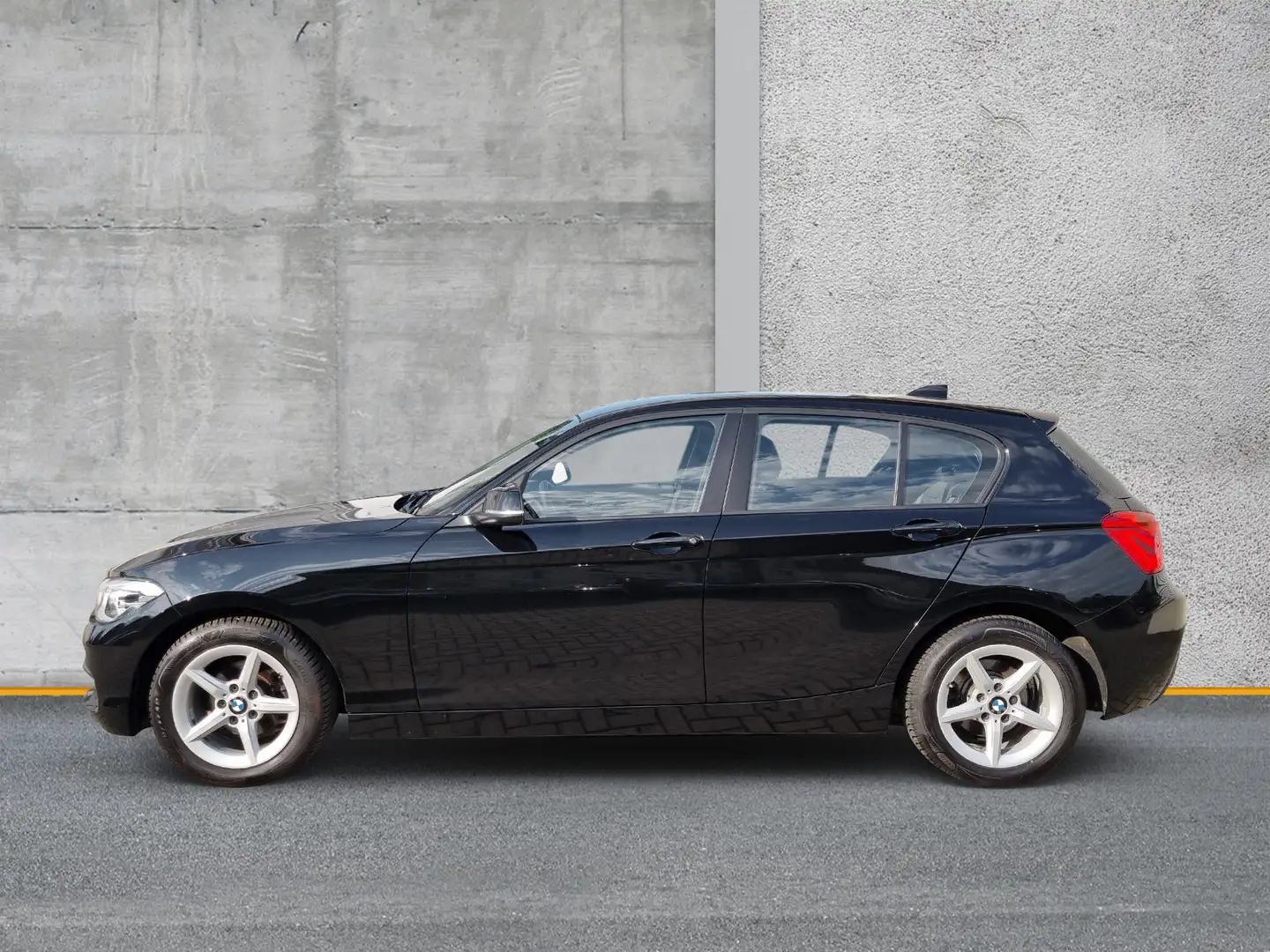 BMW 118 d Advantage LED NAVI SHZ PDC Noir - 2
