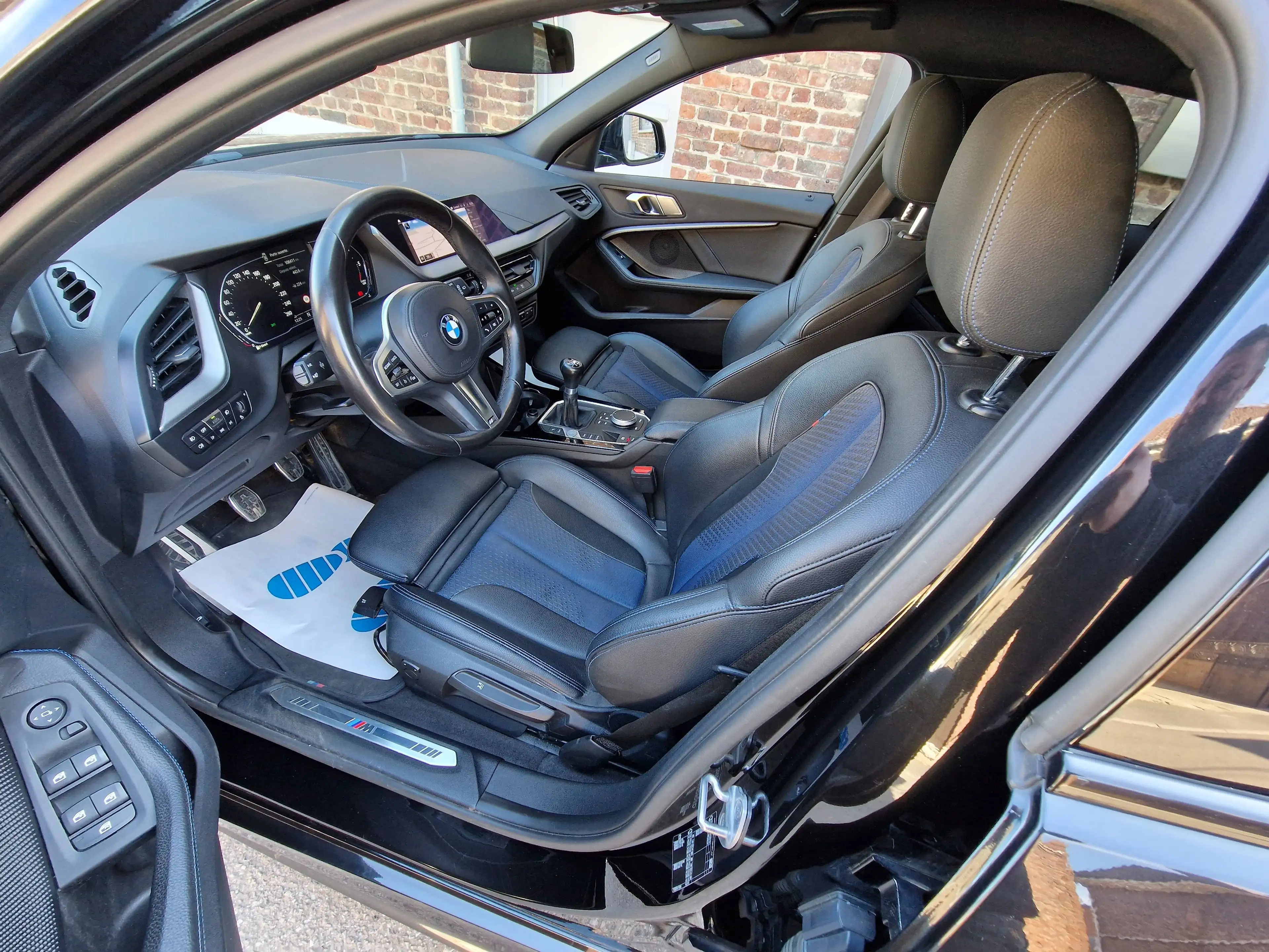 BMW 116 d PACK M SPORT*CARNET*XENON*GPS*CUIR*CARPLAY*PDC — photo 5