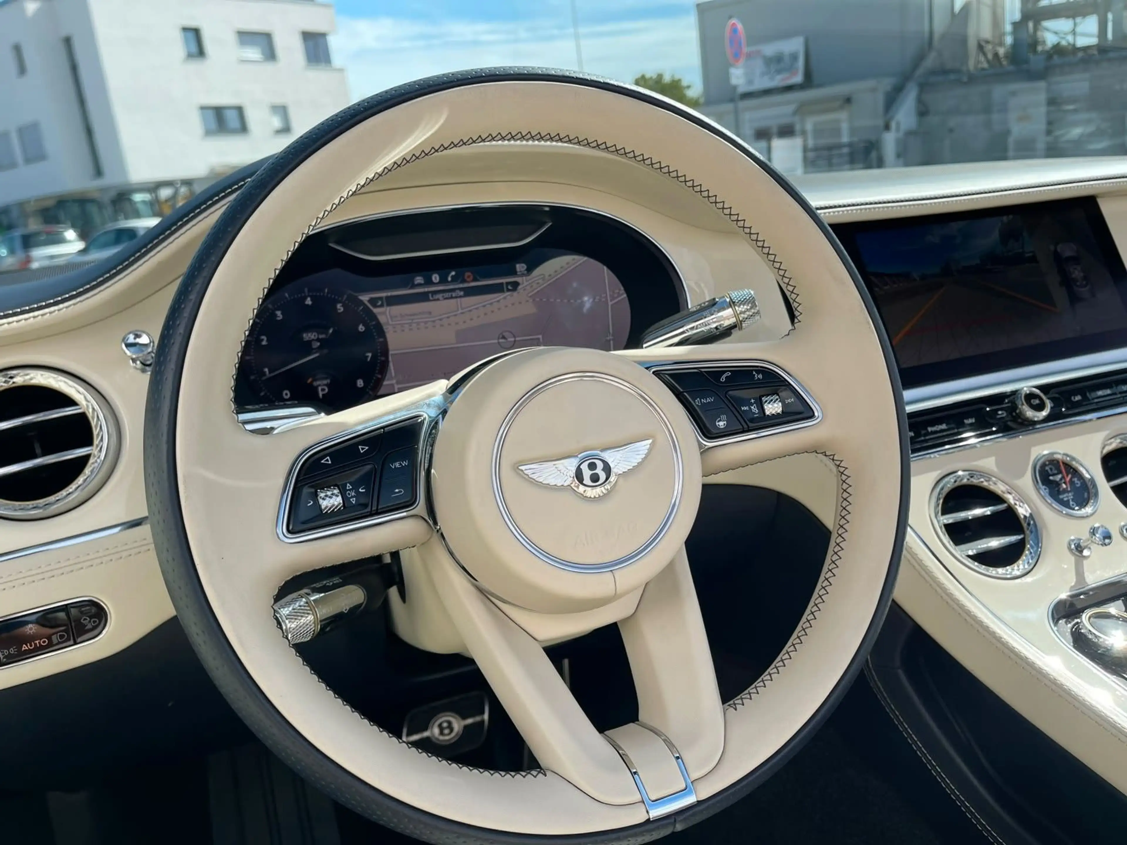 Bentley Continental GTC V8S — photo 11
