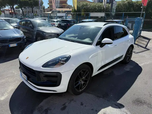 2023 Porsche Macan in White for sale