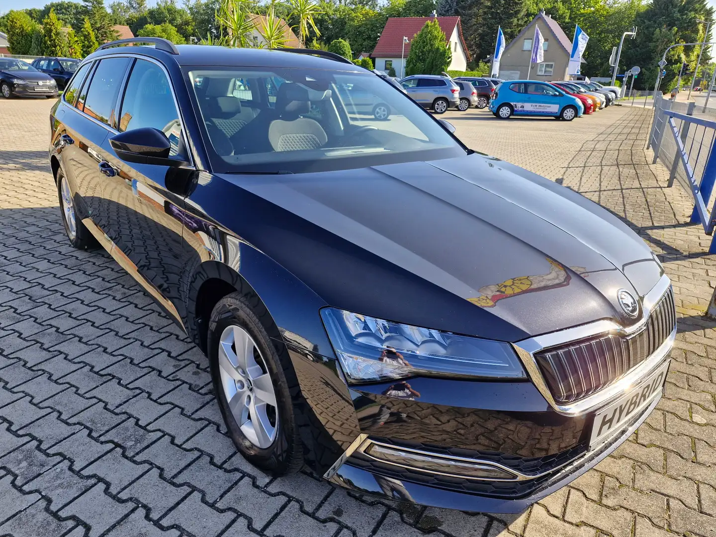 Skoda Superb Sparsames Raumwunder! Schwarz - 2