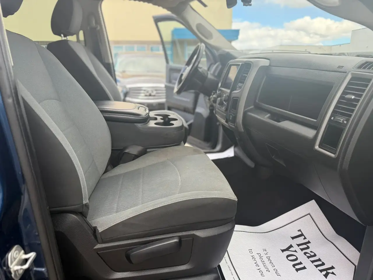 RAM 1500 снимка RAM 1500