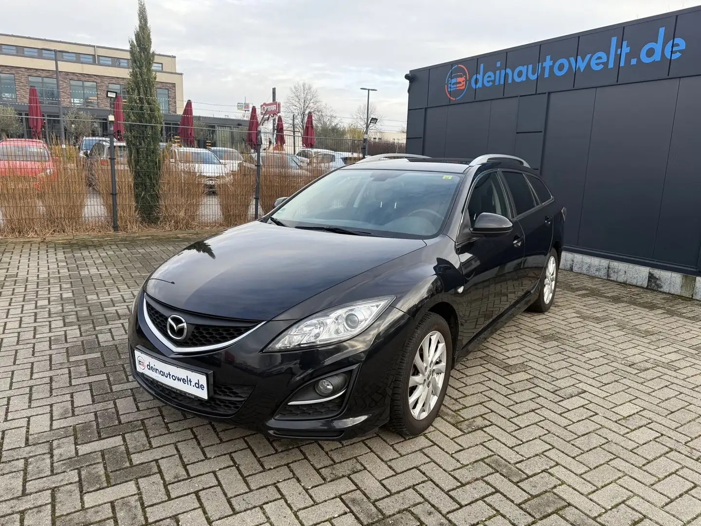 Mazda 6 Kombi 2.0  Active Schwarz - 1