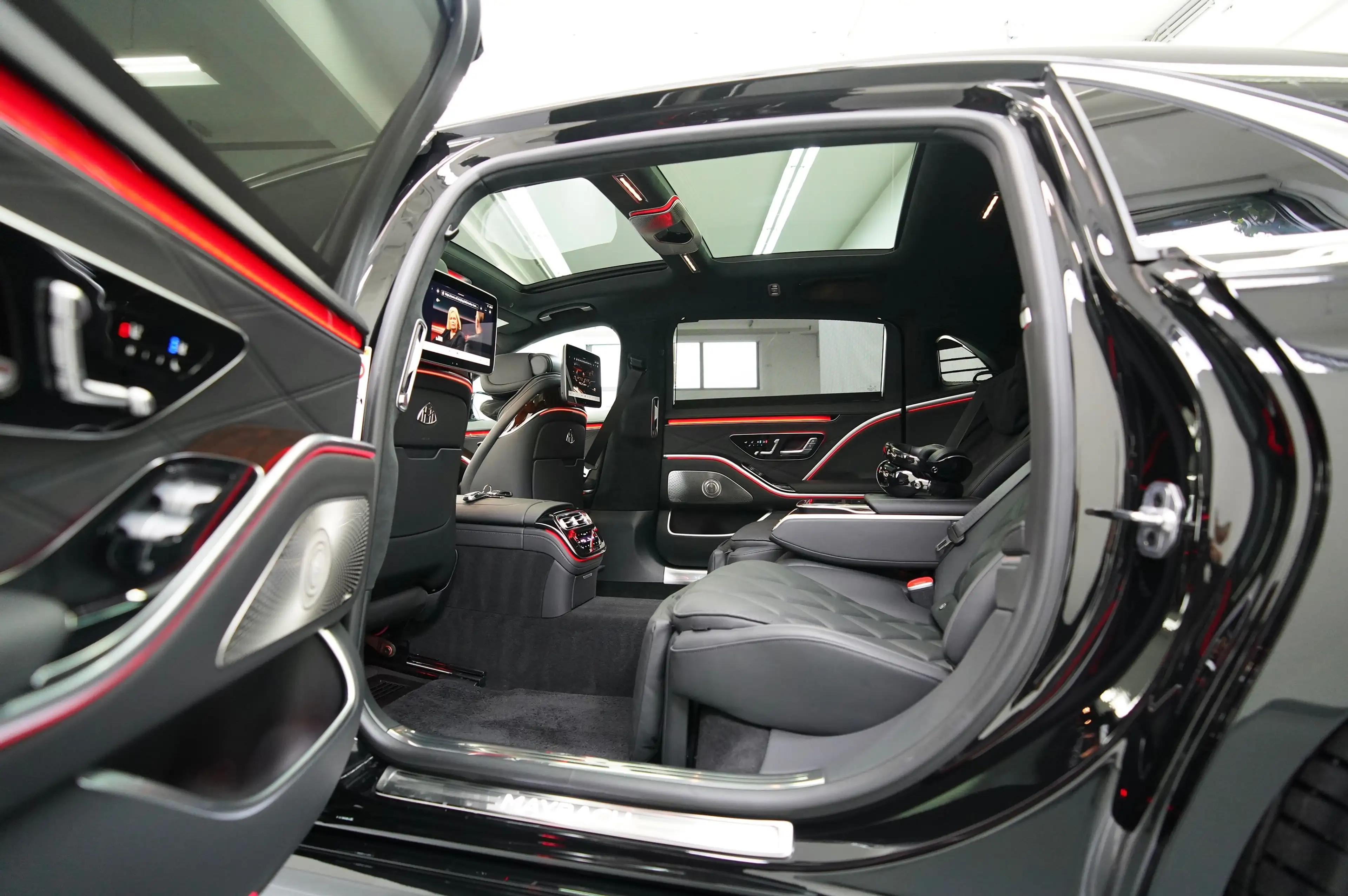 Maybach Mercedes-MAYBACH S 580 -V8- 4Matic ! MODELL 2025 ! — photo 15