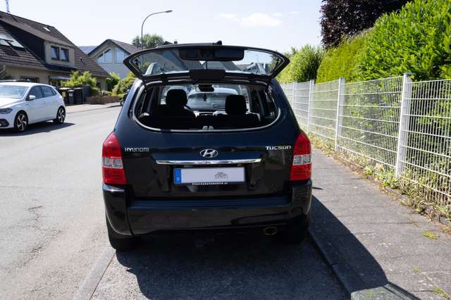 Hyundai TUCSON 2.0 2WD GLS