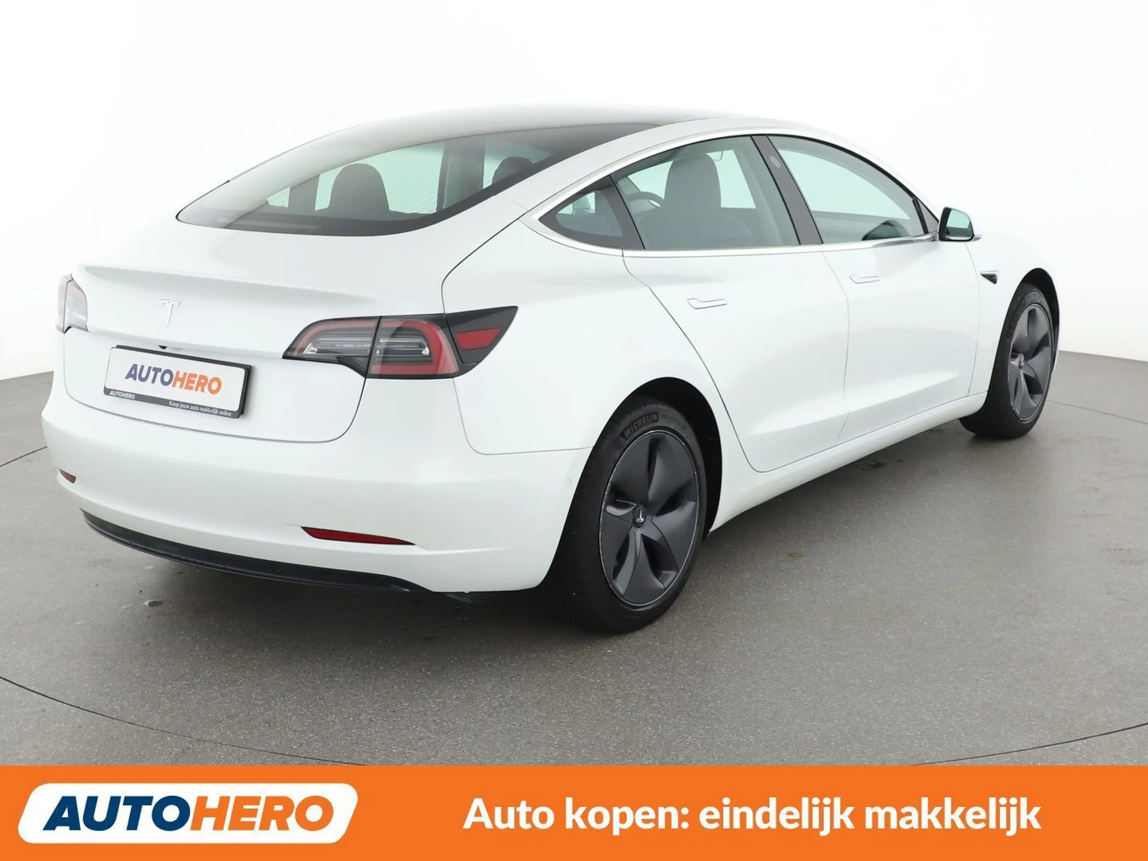 Tesla Model 3 Standard Range Plus — photo 6