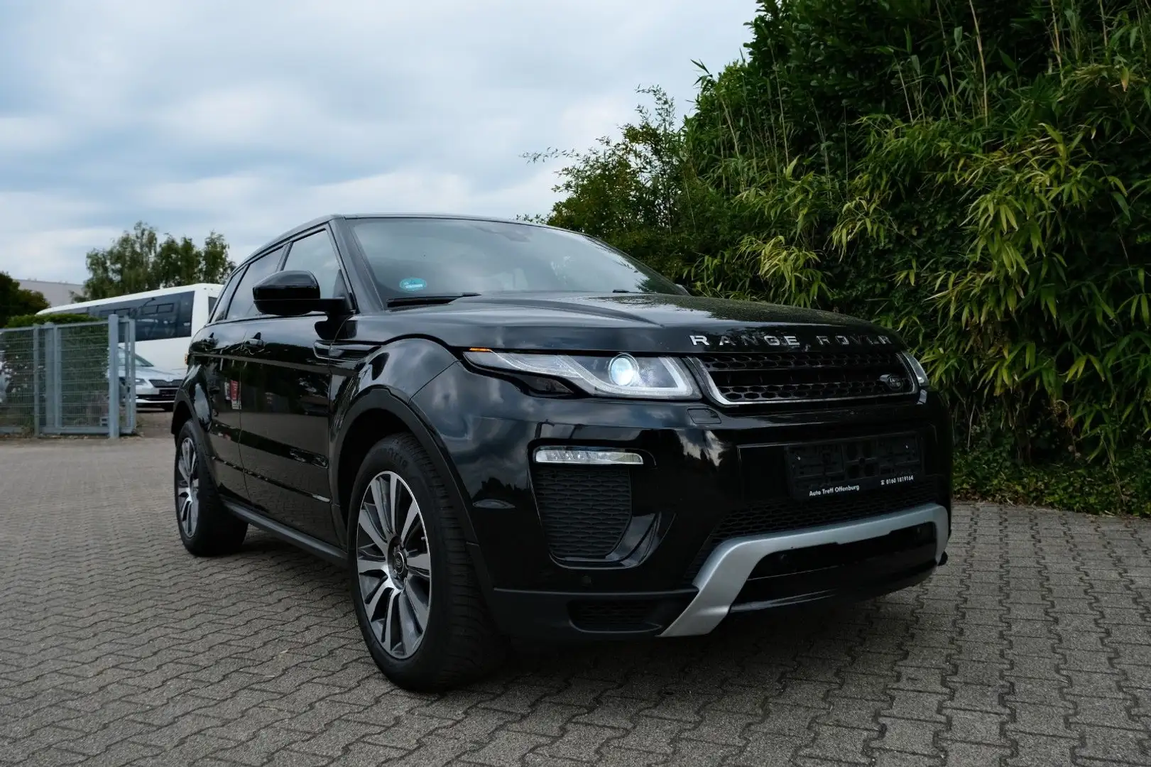 Land Rover Range Rover Evoque SE Dynamic Pano Leder Kamera Zwart - 2