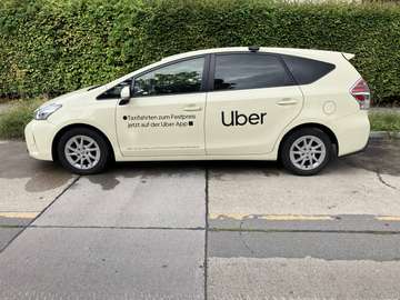Prius  (Hybrid)