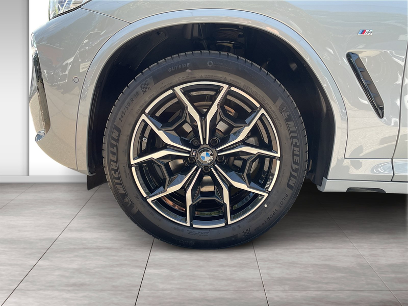 BMW X4 xDrive20i M Sportpaket // aktive Geschwindigkeitsr — photo 6