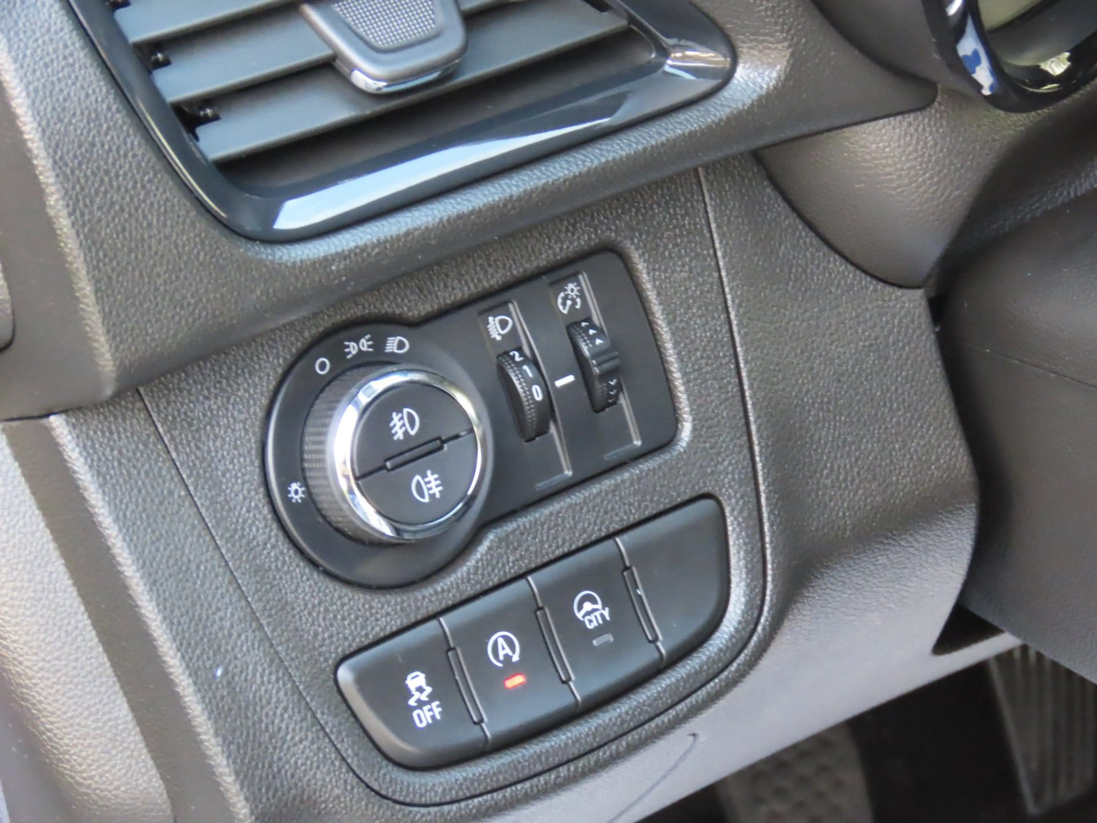Opel Karl 1.0 Rocks Online Edition *Carplay — photo 14