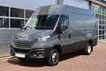 Iveco Daily 35C18HV 3.0 L2H2 AUT/ DUBBELLUCHT/ CAMERA/ CRUISE/ siva - thumbnail 20