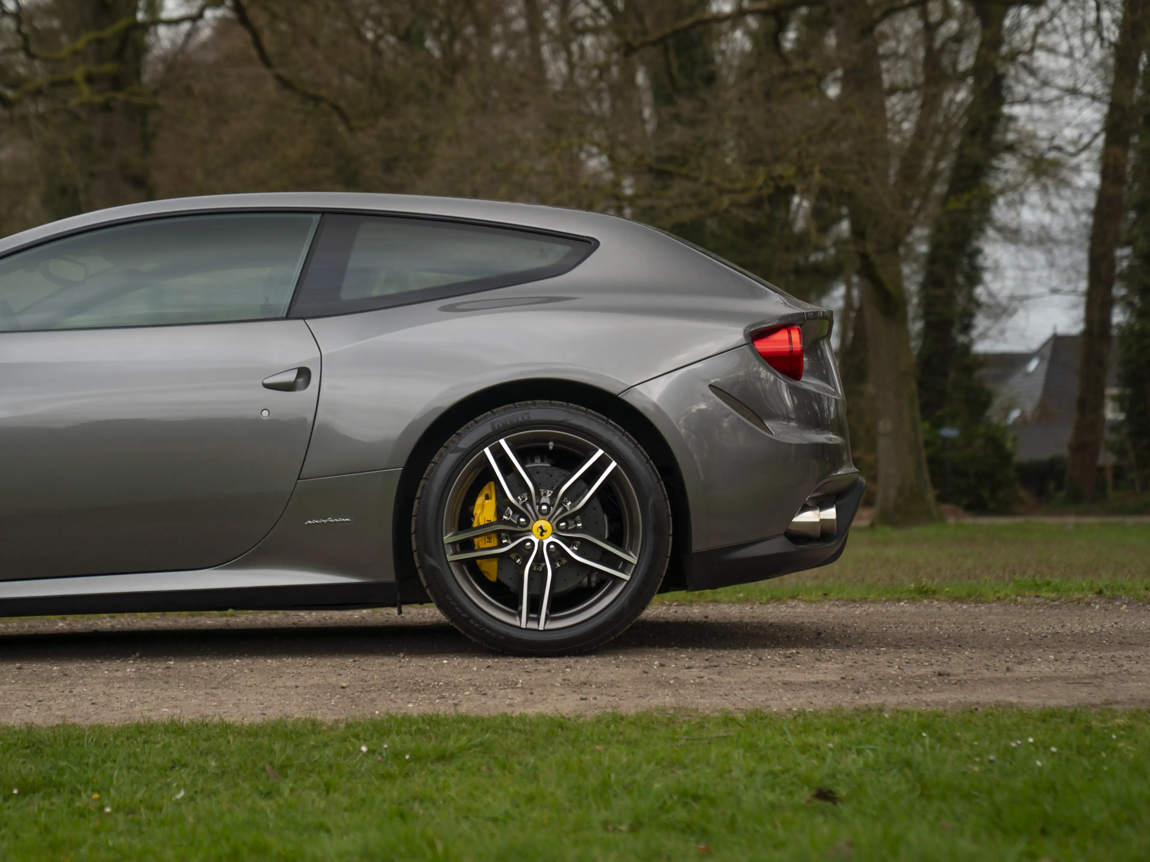 Ferrari FF 6.3 V12 | Perfect maintenance — photo 31