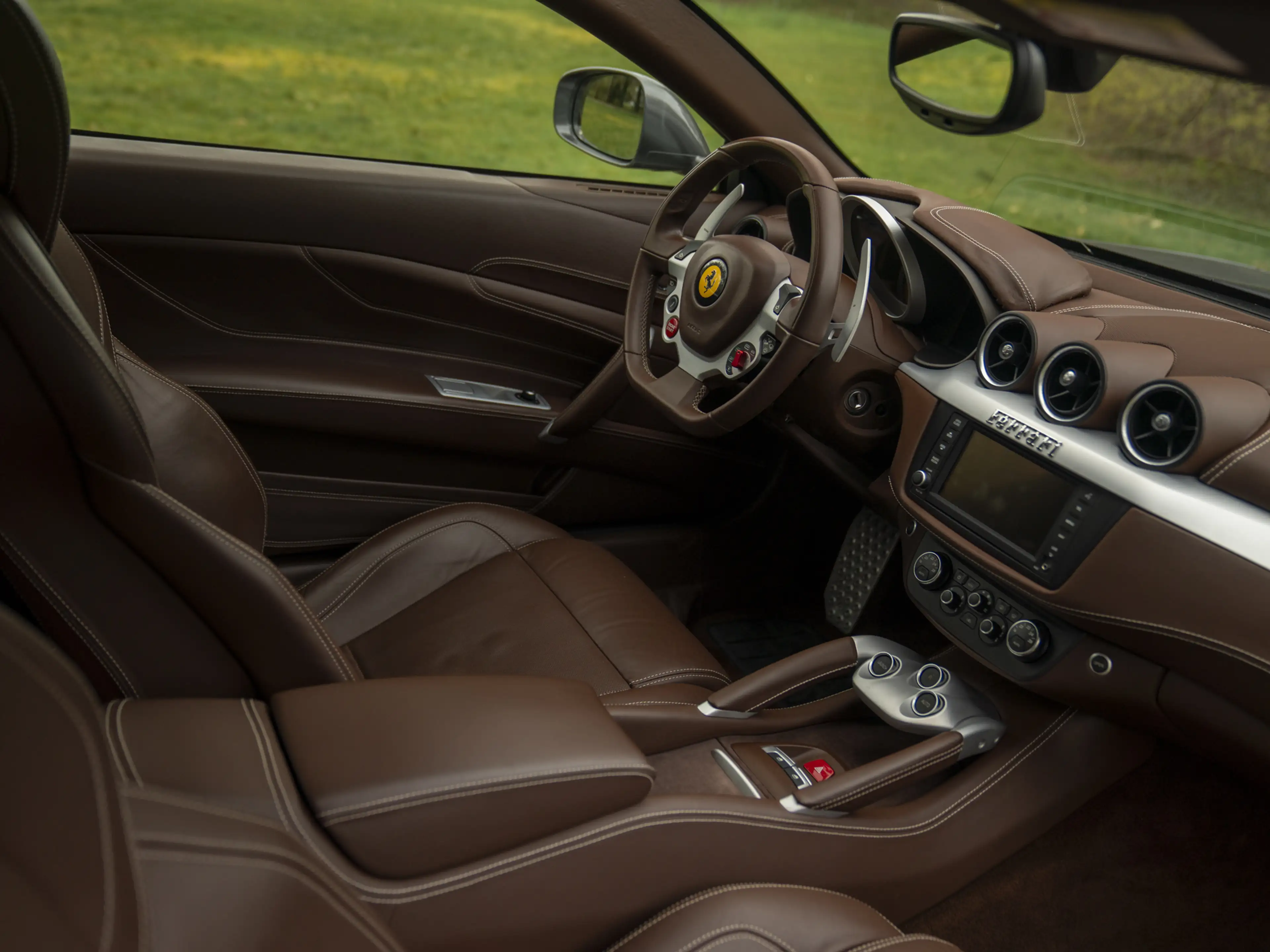 Ferrari FF 6.3 V12 | Perfect maintenance — photo 42
