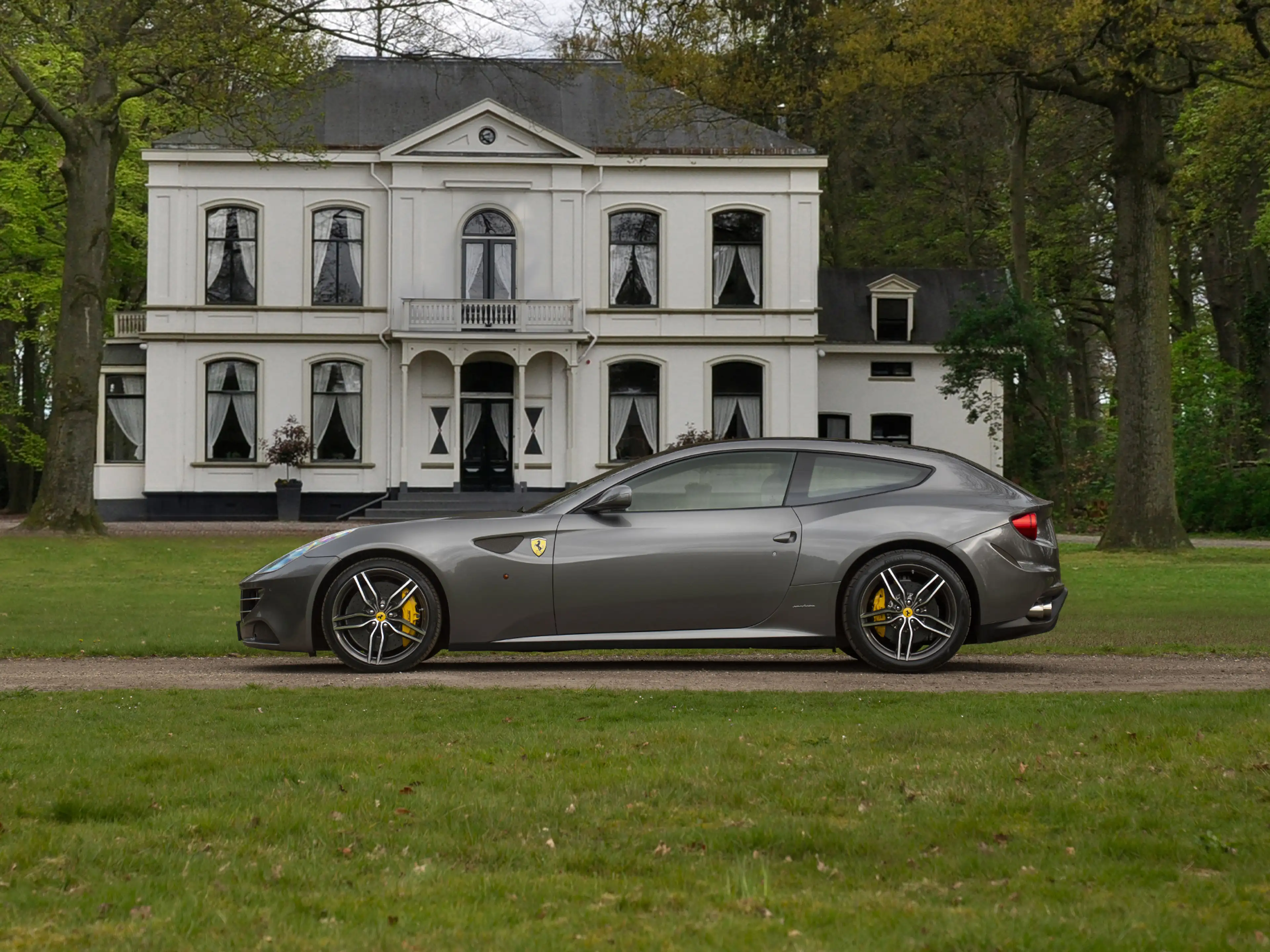 Ferrari FF 6.3 V12 | Perfect maintenance