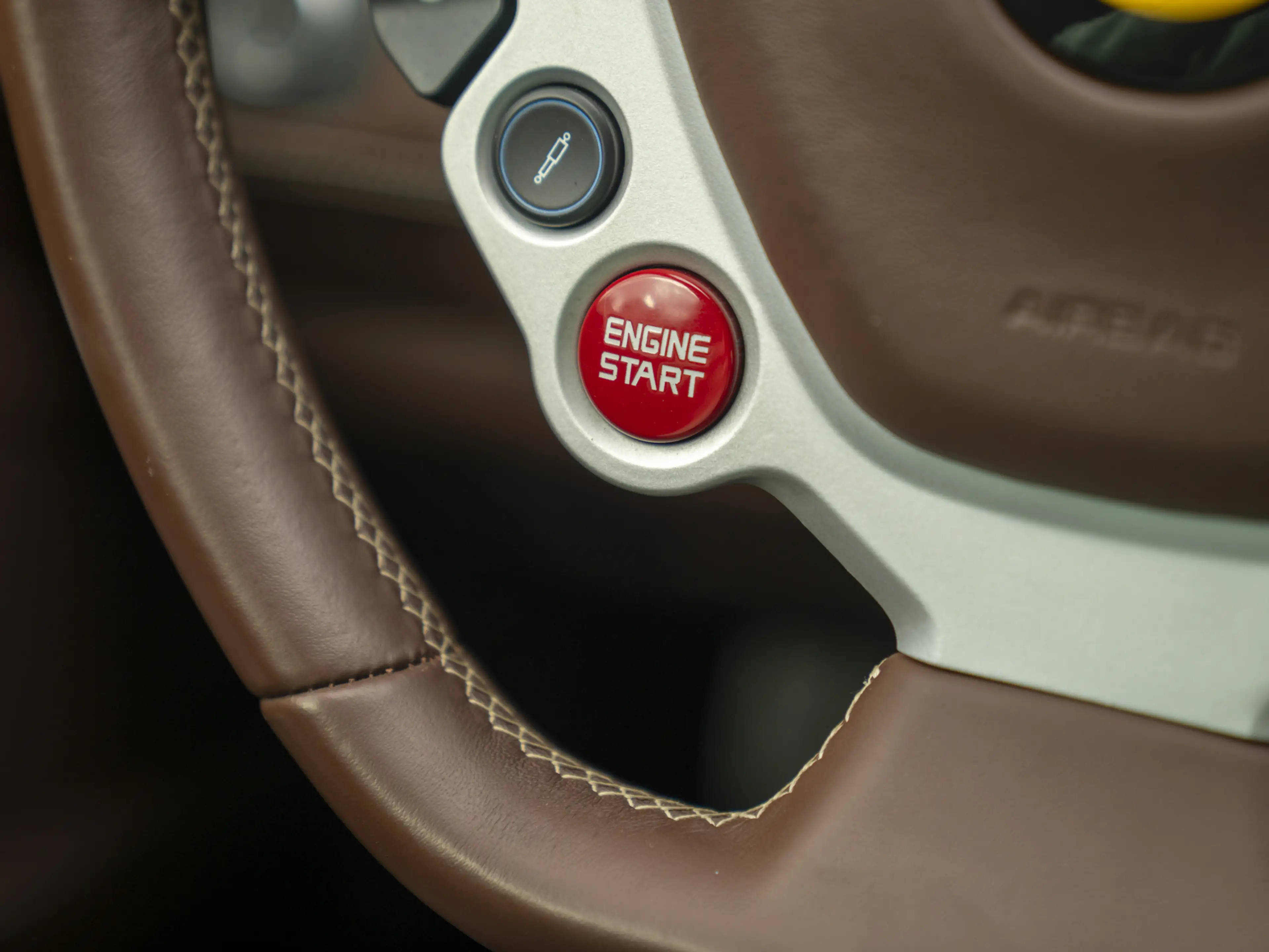 Ferrari FF 6.3 V12 | Perfect maintenance — photo 46