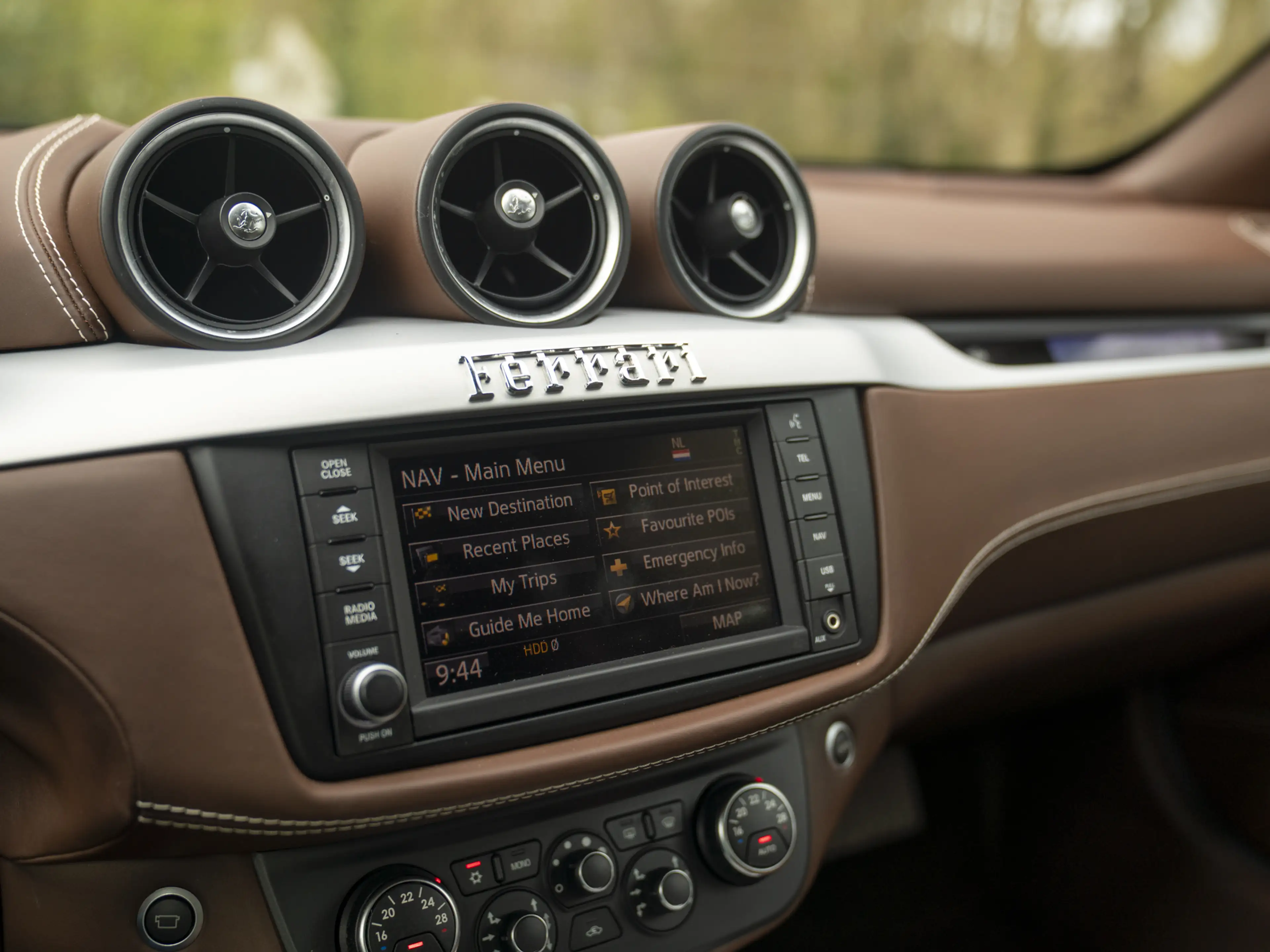 Ferrari FF 6.3 V12 | Perfect maintenance — photo 48
