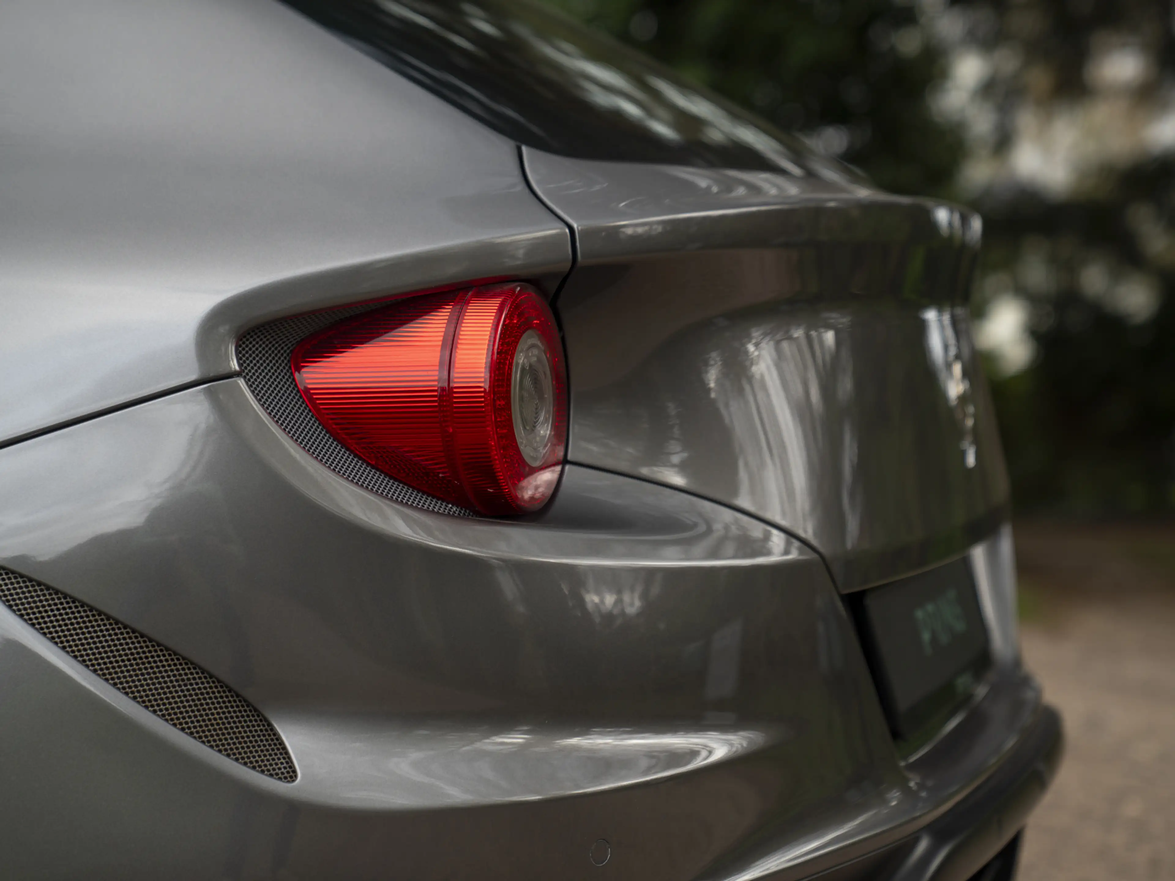 Ferrari FF 6.3 V12 | Perfect maintenance — photo 32