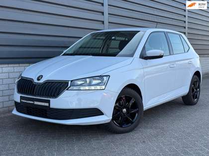 Skoda Fabia 1.0 MPI Active airco Led DAB apk ( BJ 2020 )