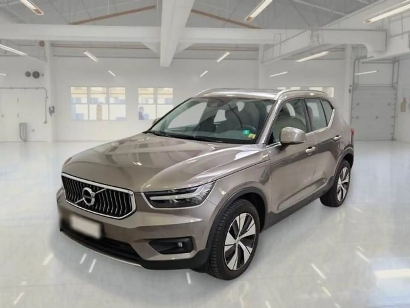 Volvo XC40 1.5 T5 Twin Recharge Inscription Auto Amarillo - 2