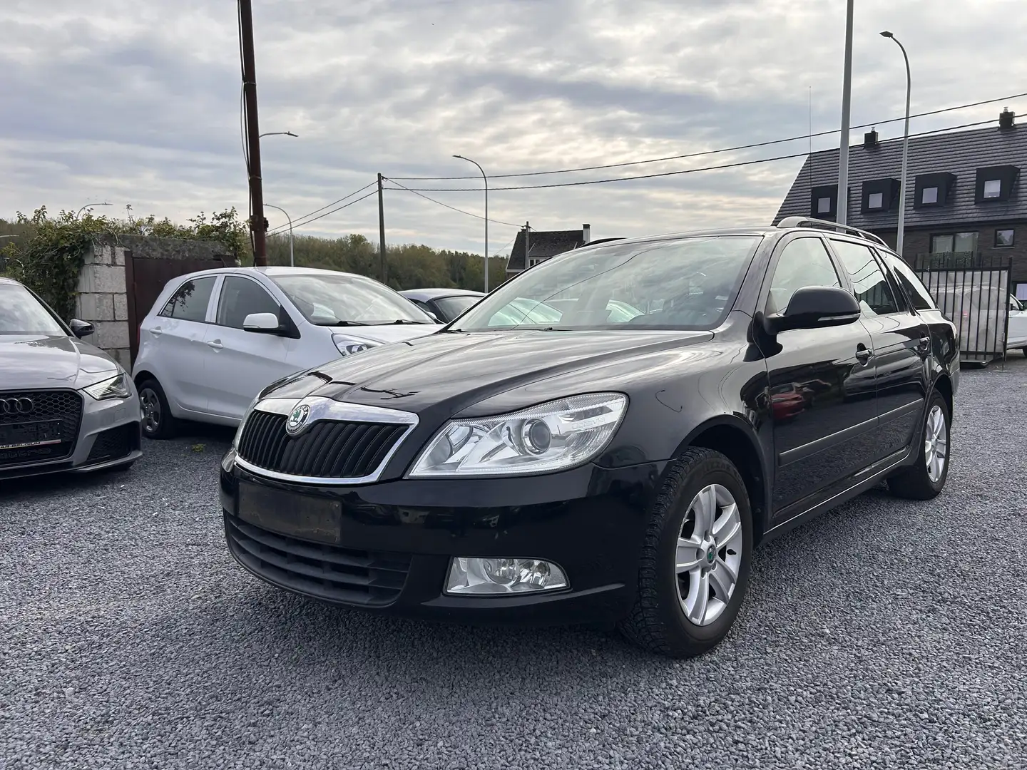 Skoda Octavia Octavia SW 1.6 CR TDi Active DPF Zwart - 2