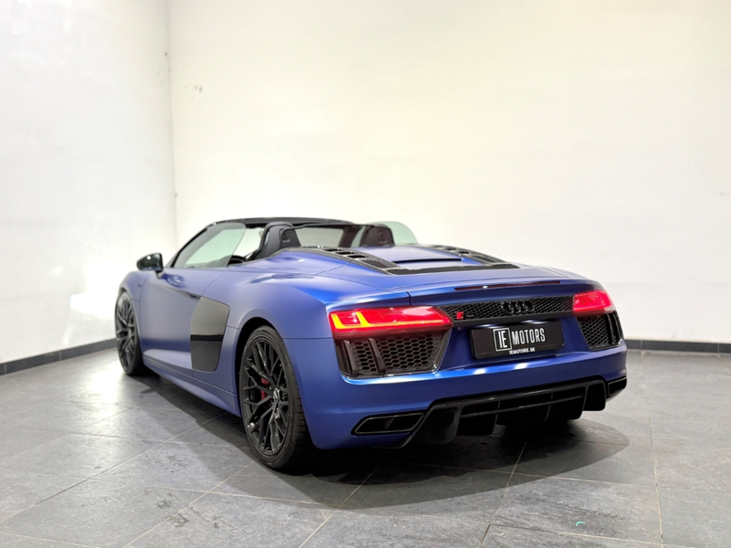 Audi R8 Spyder 5.2 FSI quattro/KAMERA/SPORTAUSPUFF/BO — photo 6