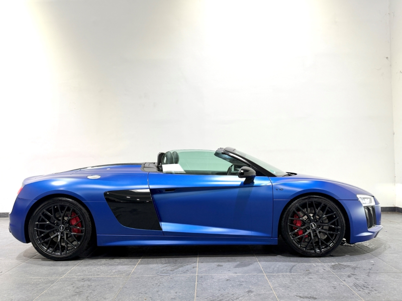 Audi R8 Spyder 5.2 FSI quattro/KAMERA/SPORTAUSPUFF/BO — photo 7