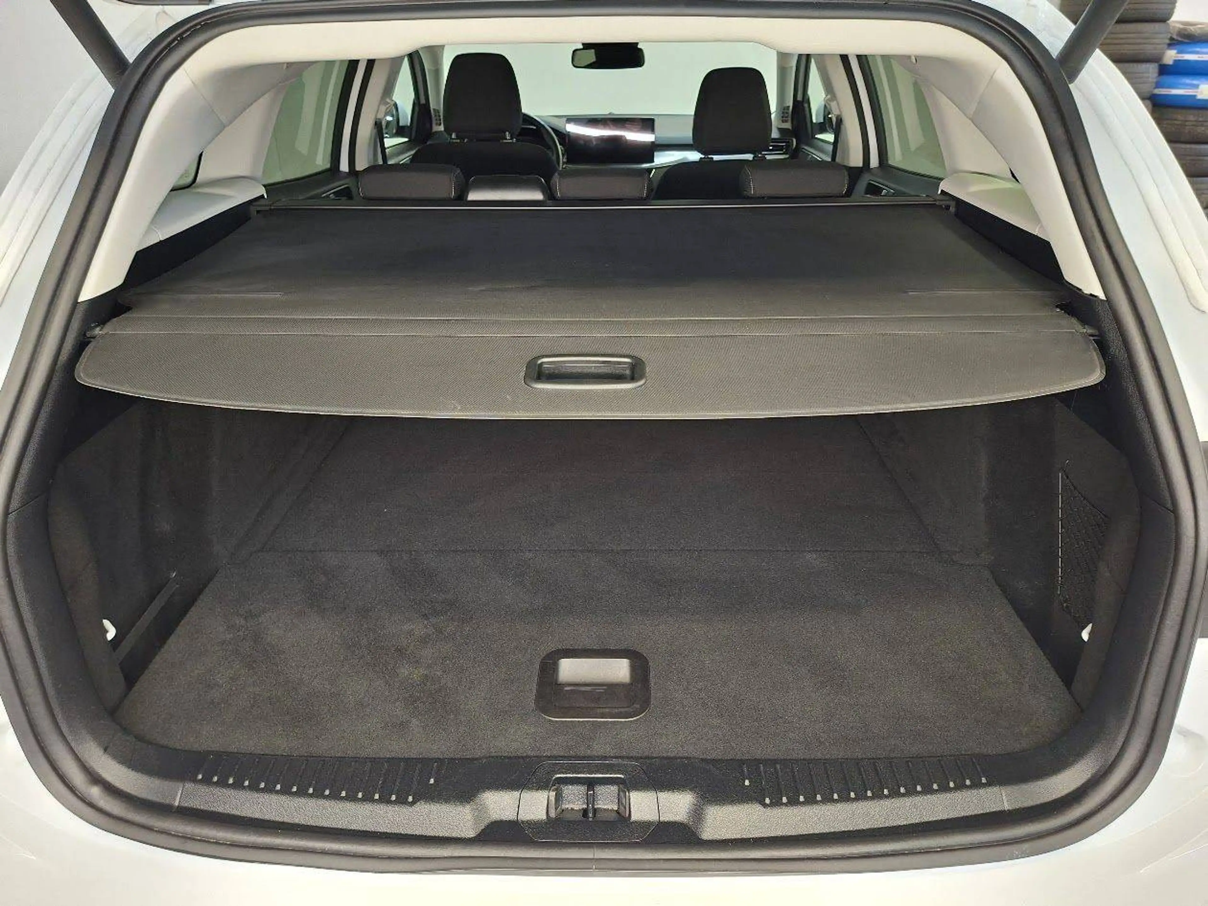 Ford Focus Kombi 1.5 EcoBlue Titanium Aut. AHK, Winter-Paket — photo 12