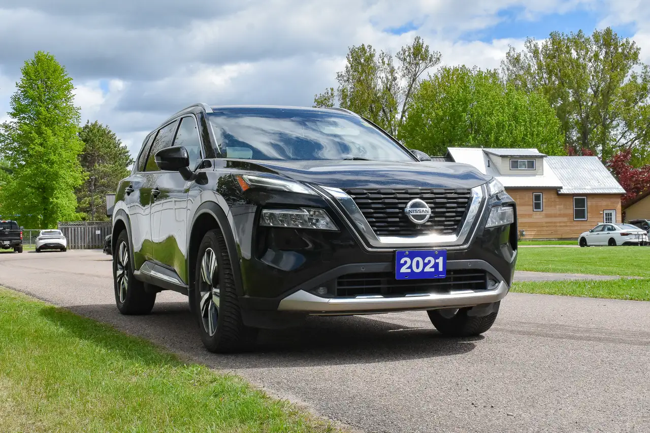 Nissan Rogue снимка Nissan Rogue