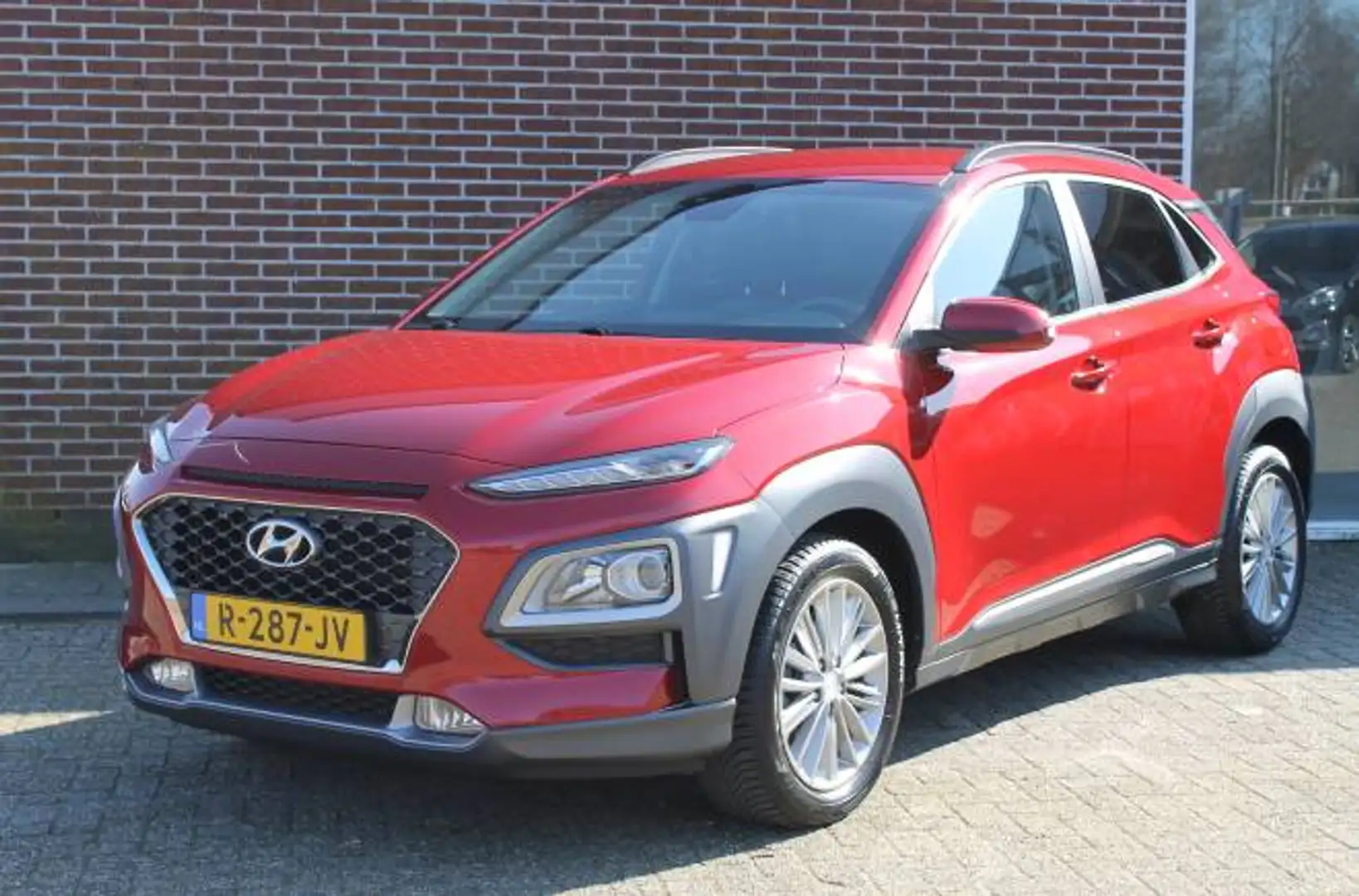 Hyundai KONA 1.6 T-GDI 176pk 4WD DCT Fashion Rouge - 1