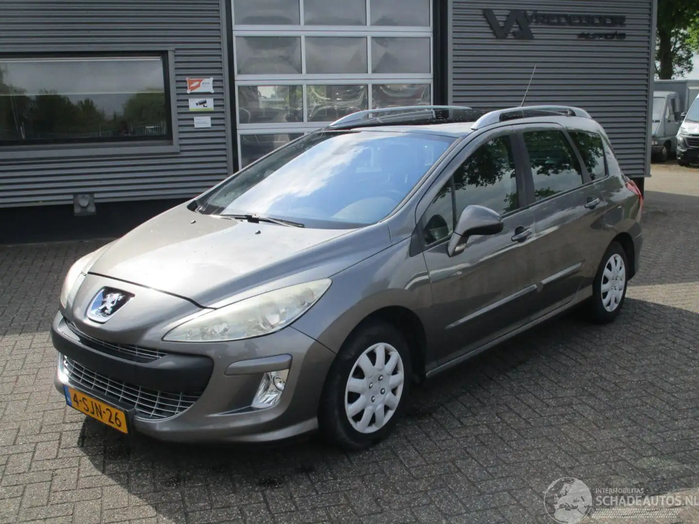 Peugeot 308 SW 1.6 HDIF XT Gris - 1
