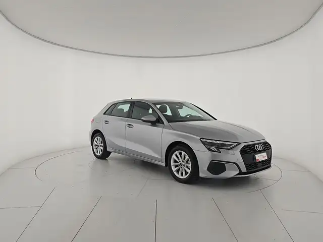 Audi A3 view 7