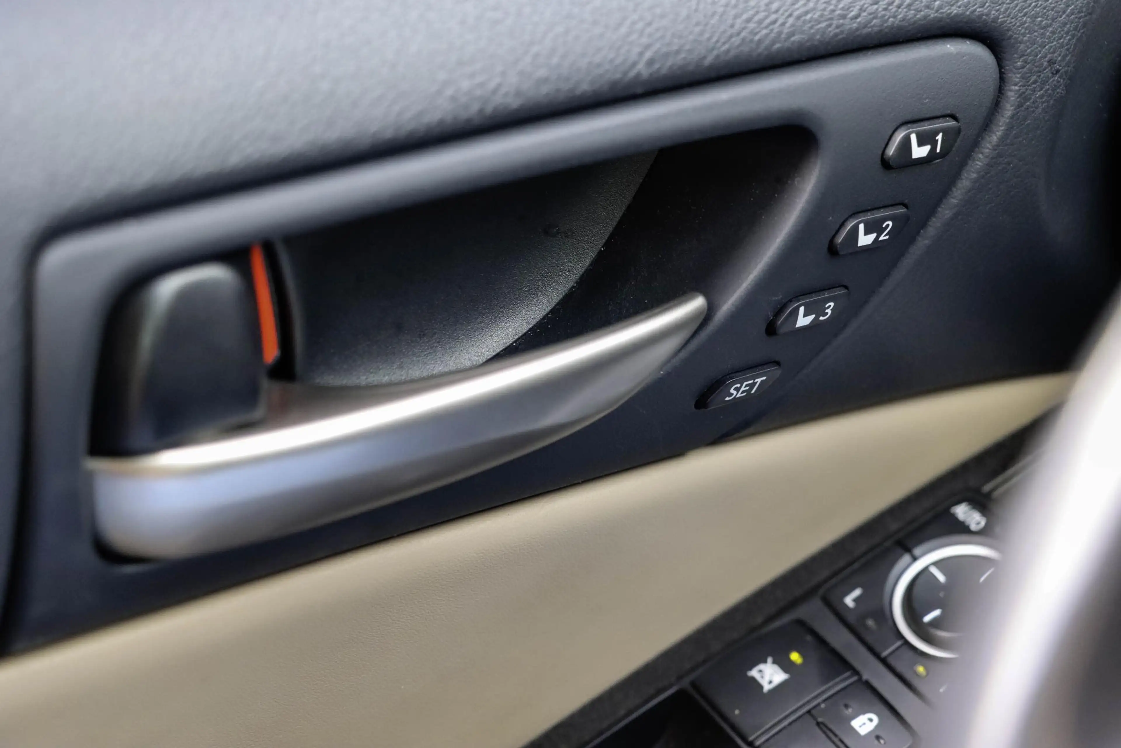 Lexus IS 300 300h Hybrid Luxury Line | Mark Levinson | Stoelkoe — photo 16