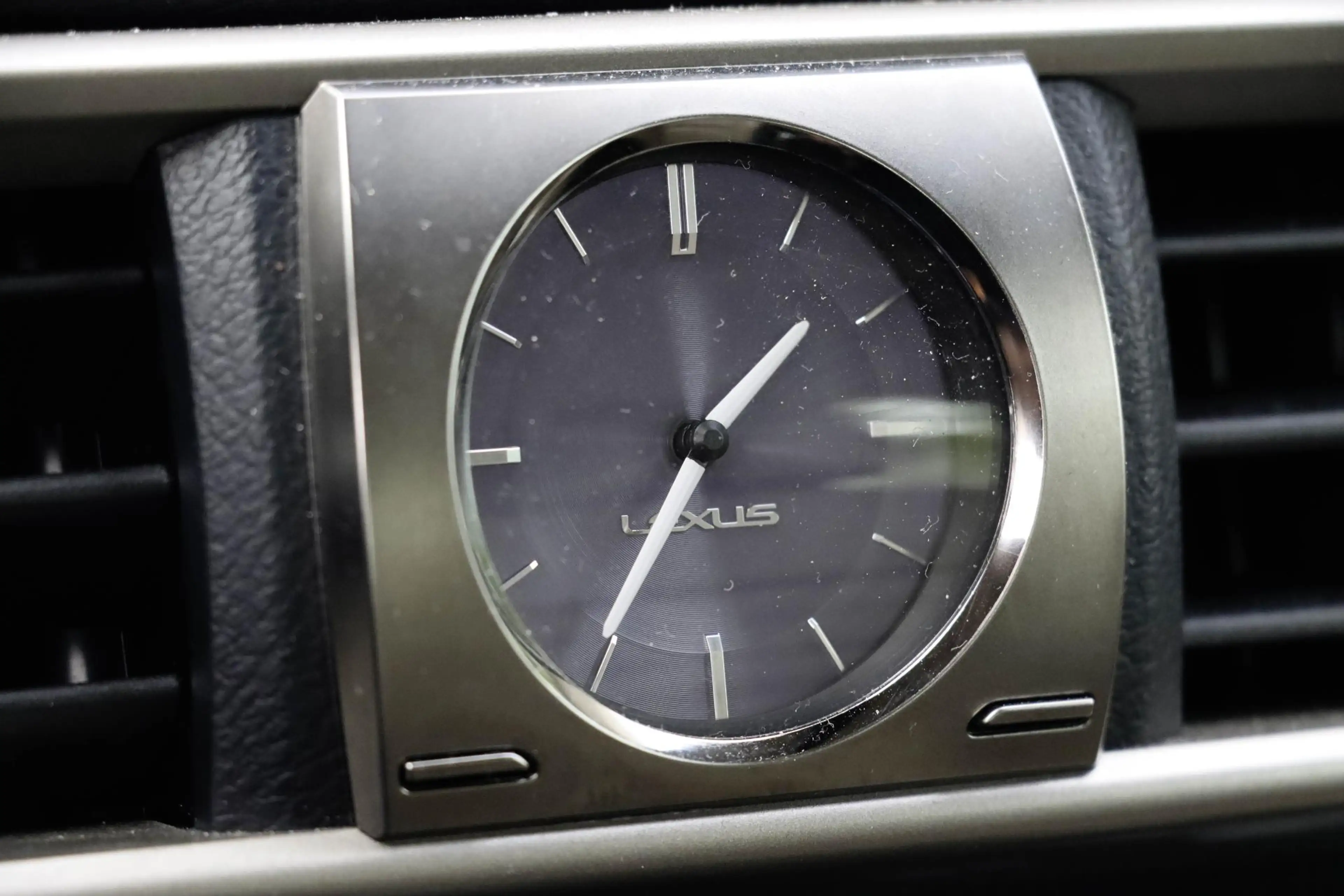 Lexus IS 300 300h Hybrid Luxury Line | Mark Levinson | Stoelkoe — photo 8
