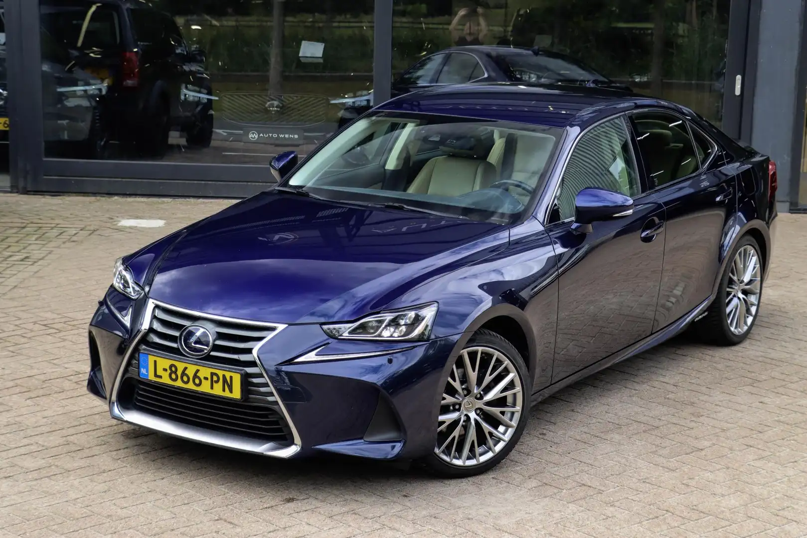 Lexus IS 300 300h Hybrid Luxury Line | Mark Levinson | Stoelkoe Blau - 2