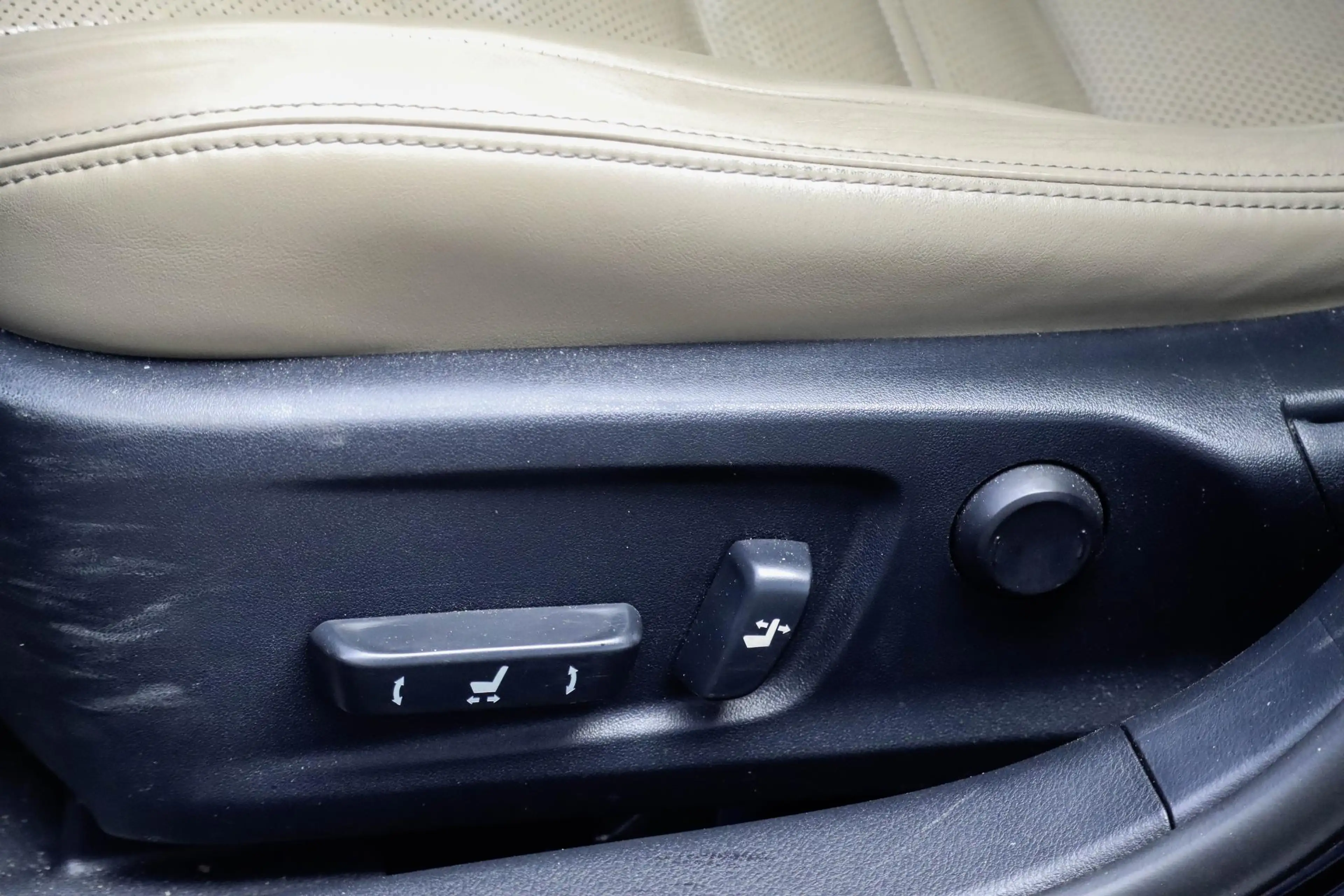 Lexus IS 300 300h Hybrid Luxury Line | Mark Levinson | Stoelkoe — photo 20